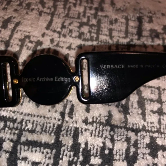 Versace Sunglasses - Picture 6 of 9